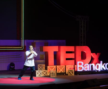 用意不用力 (ย่งอี้ปู๋ย่งลี่) ใช้จิตไม่ใช้กำลัง – อุดมศิลป์ เหมสถาปัตย์